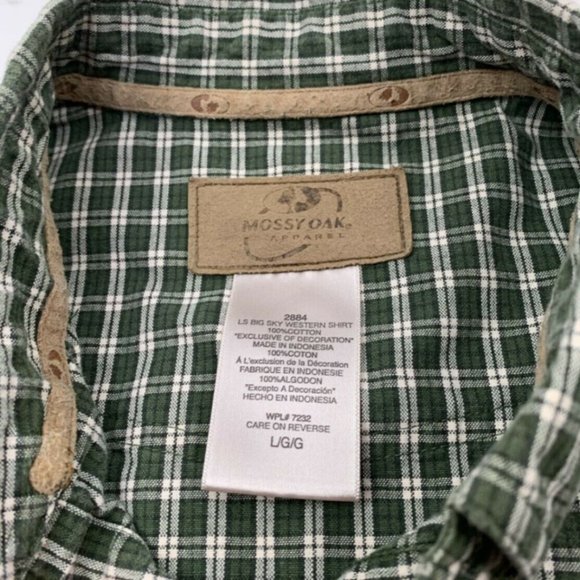 Mossy Oak Green White Collared Western Shirt - Picture 3 of 11